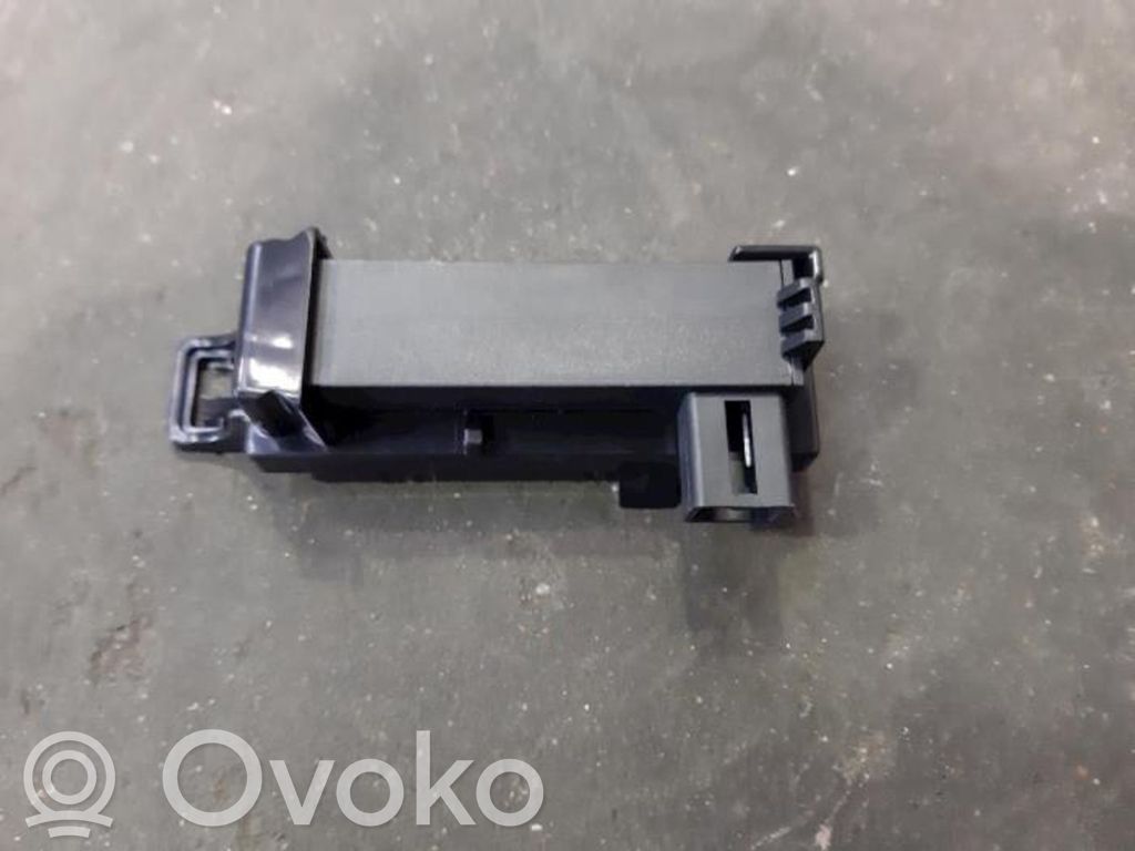 Volvo XC40 Moduł / Sterownik anteny 