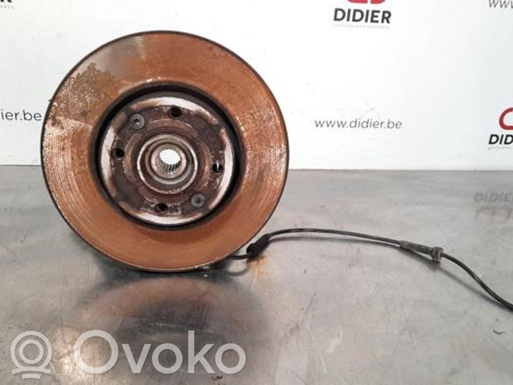 Renault Clio IV Fuso a snodo con mozzo ruota anteriore 