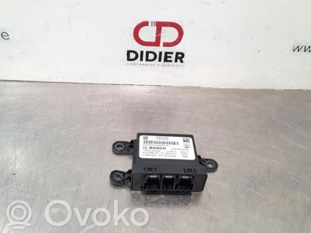 Pysäköintitutkan (PCD) ohjainlaite/moduuli   13354532