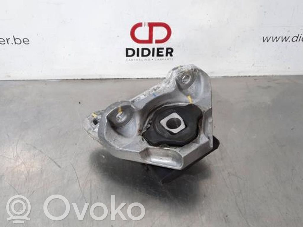 Fiat Tipo Engine mount bracket 