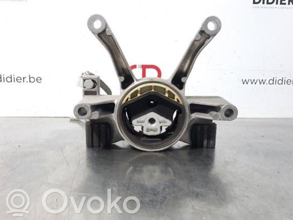 Engine mount bracket   6862577