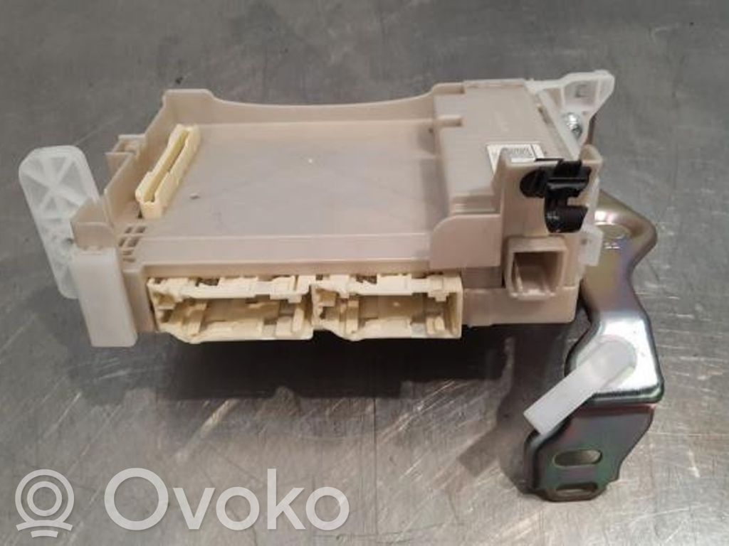 Modulo di controllo del corpo centrale   8273052K40