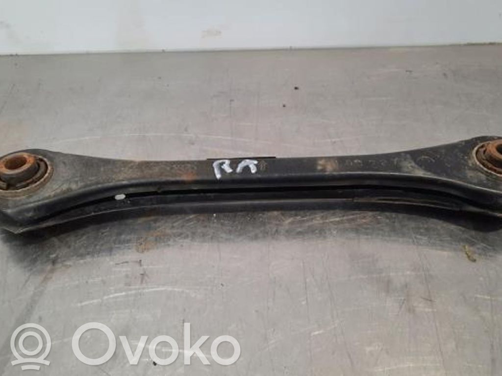 Takatukivarsi   55260G4AA0RH,260191031A262,260190903A209,260191031A262