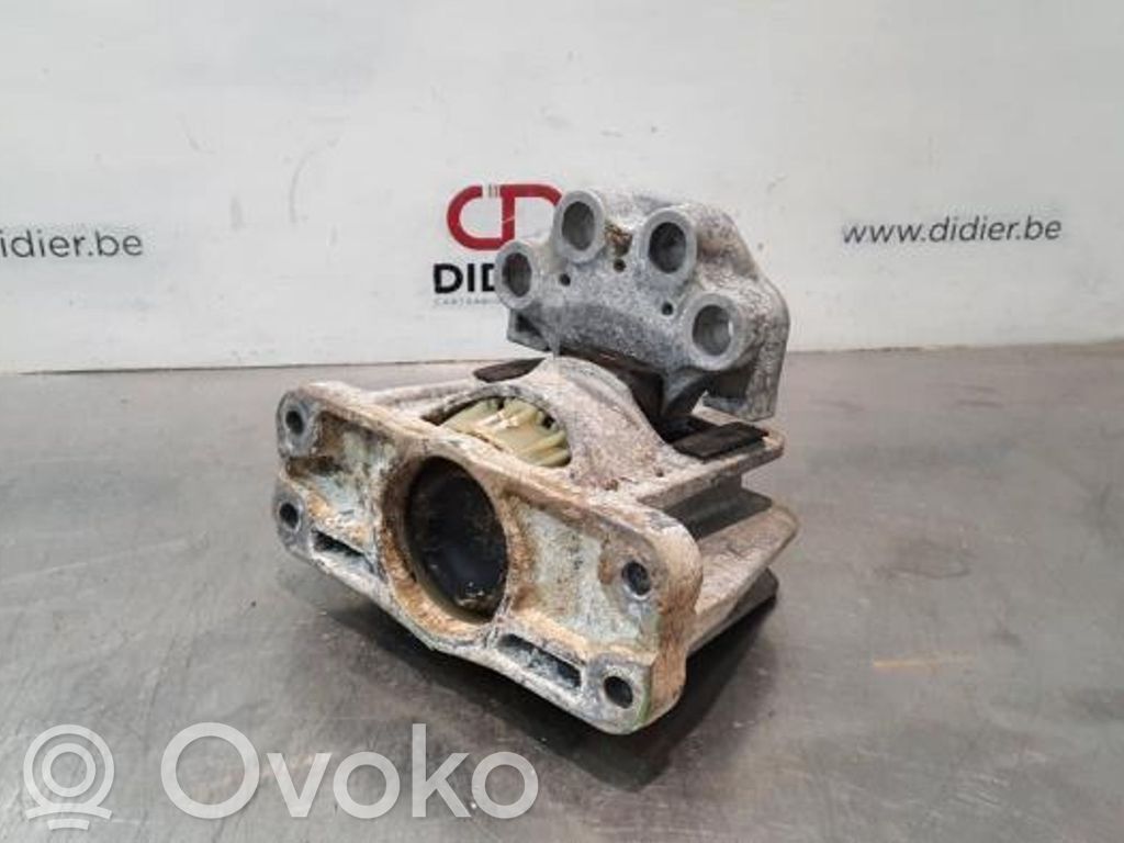 Ford Tourneo Custom Engine mount bracket 
