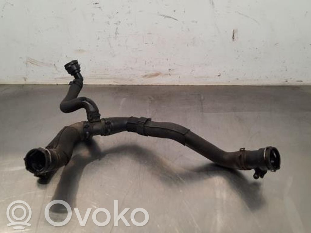 Audi A6 S6 C7 4G Tuyau de liquide de refroidissement moteur