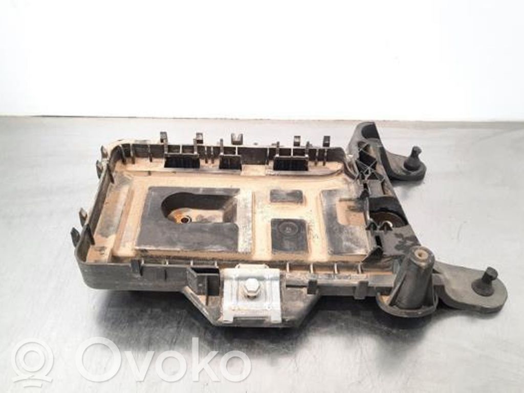 Volkswagen Caddy Support boîte de batterie
