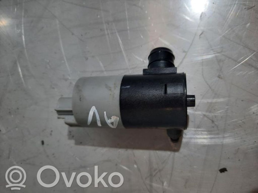 Peugeot 108 Windscreen/windshield washer pump 