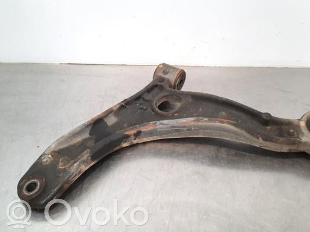 Front control arm   8200688875,8550506880,8550506880