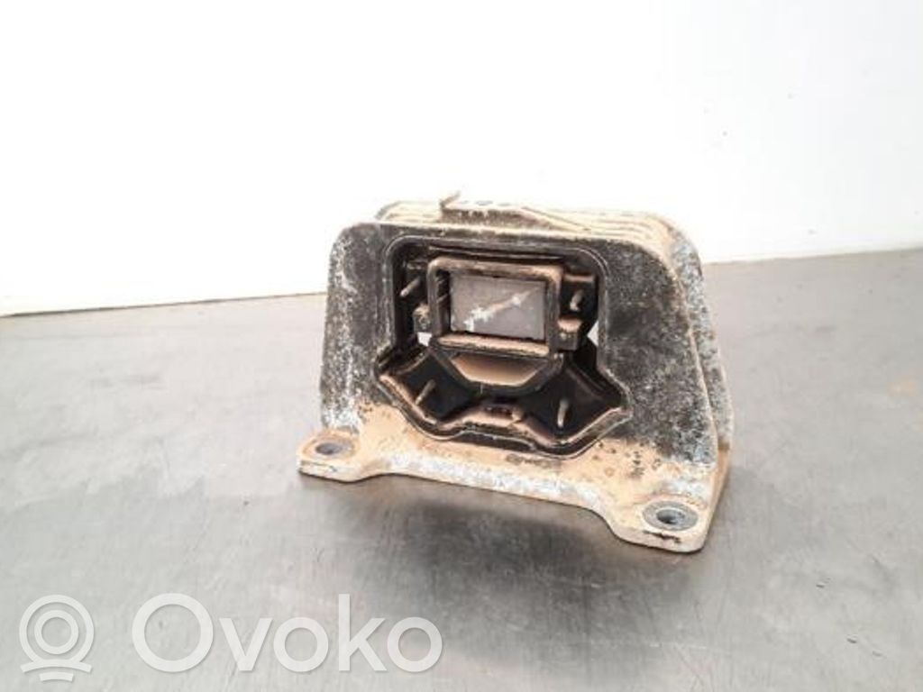 Renault Master III Engine mount bracket 