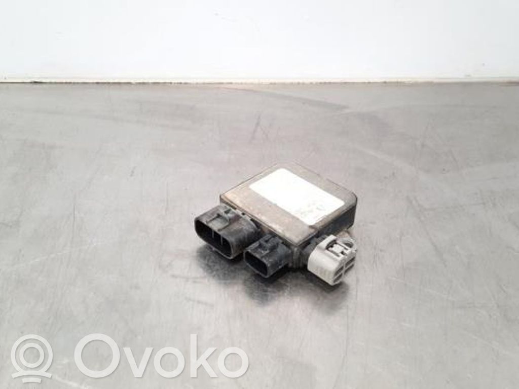 Tesla Model S Antenna control unit 