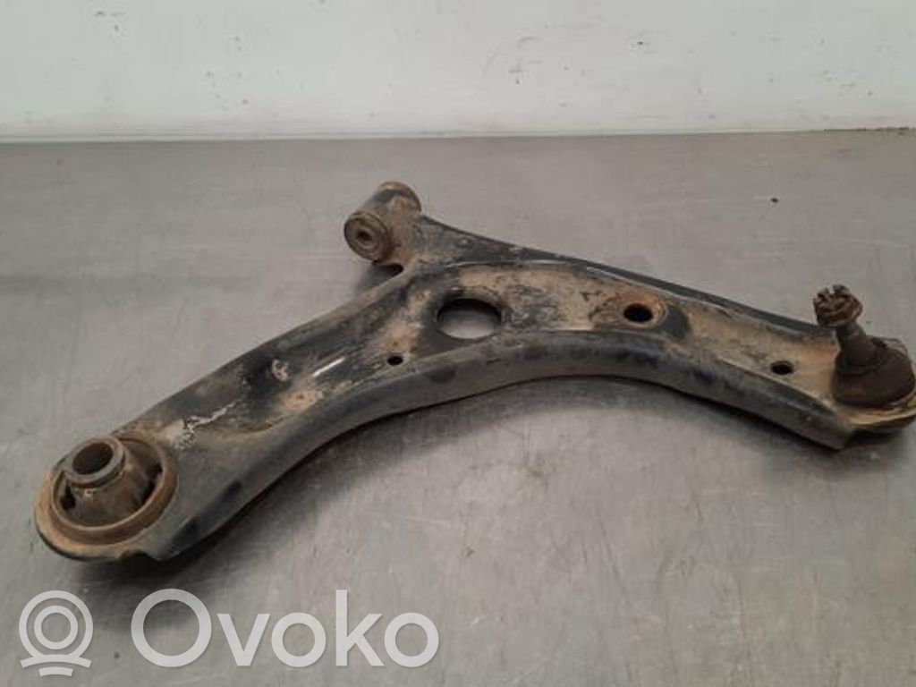 Toyota Aygo AB40 Querlenker vorne 