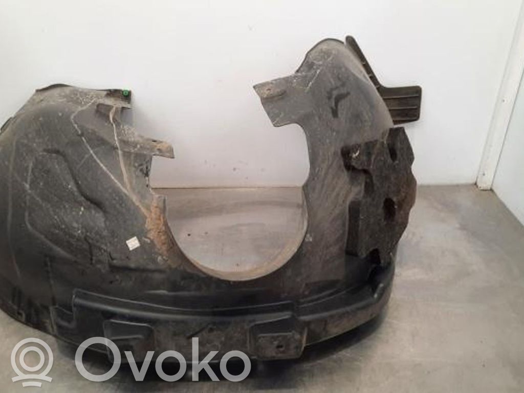 Volvo XC40 Nadkole przednie 