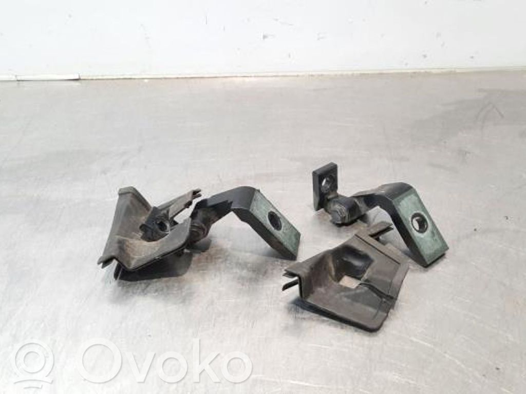 Front door upper hinge   7266676,7266676