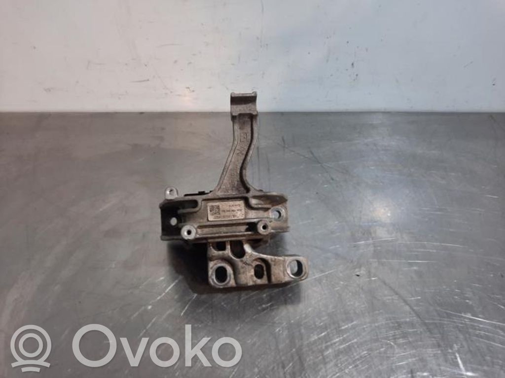 Audi A3 S3 8V Engine mount bracket 