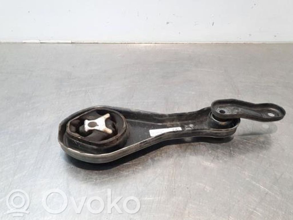 Volkswagen Polo VI Gearbox mounting bracket 