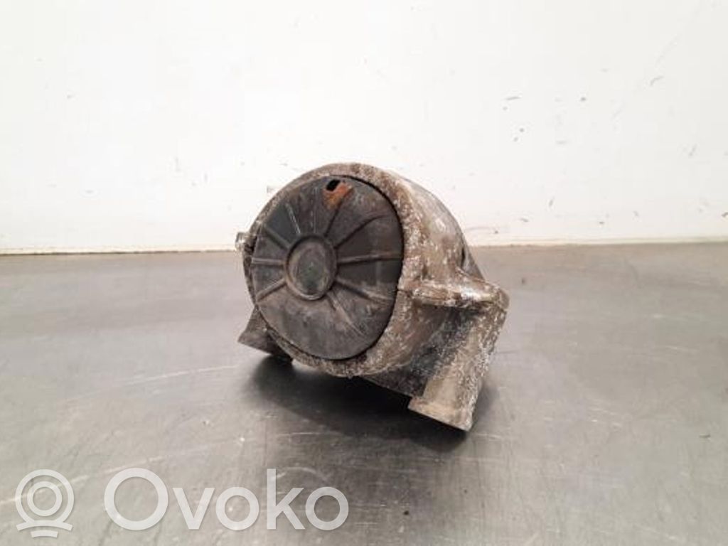 Engine mount bracket   8R0199381,8R0199381