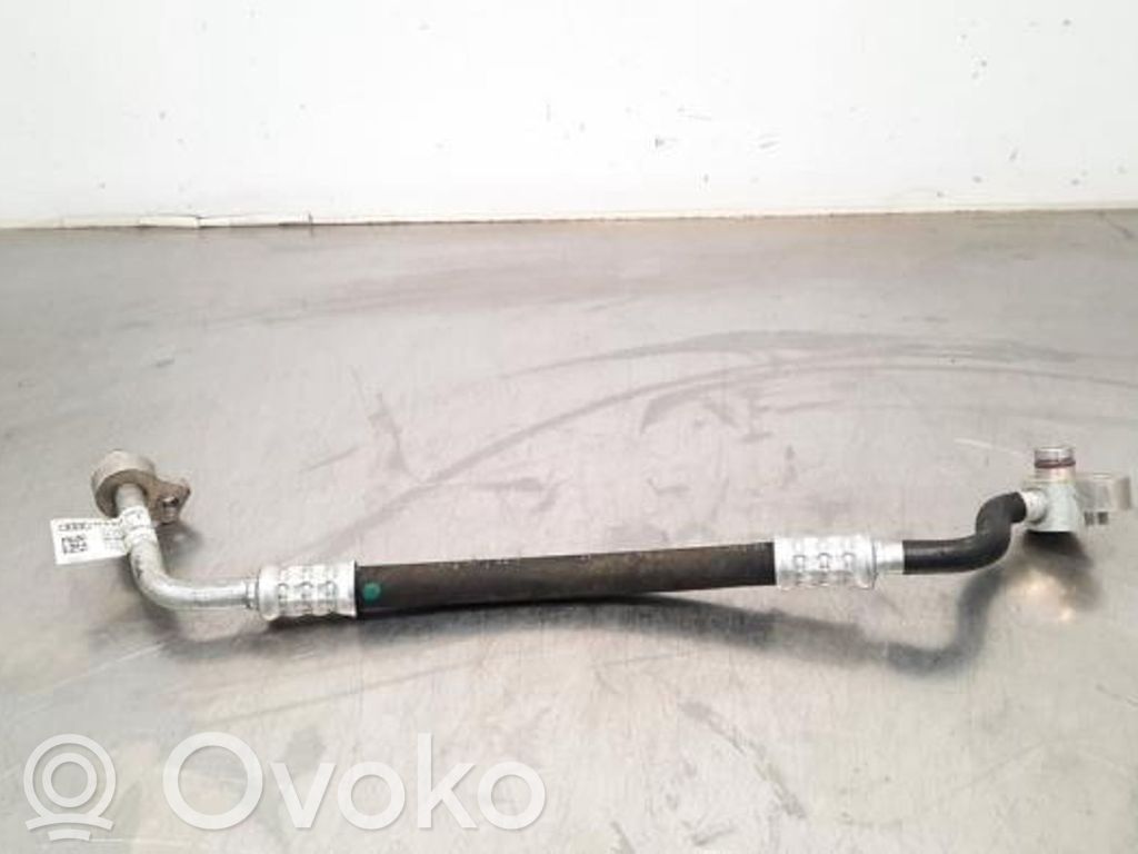 Ilmastointilaitteen putki (A/C)   4KE816700C