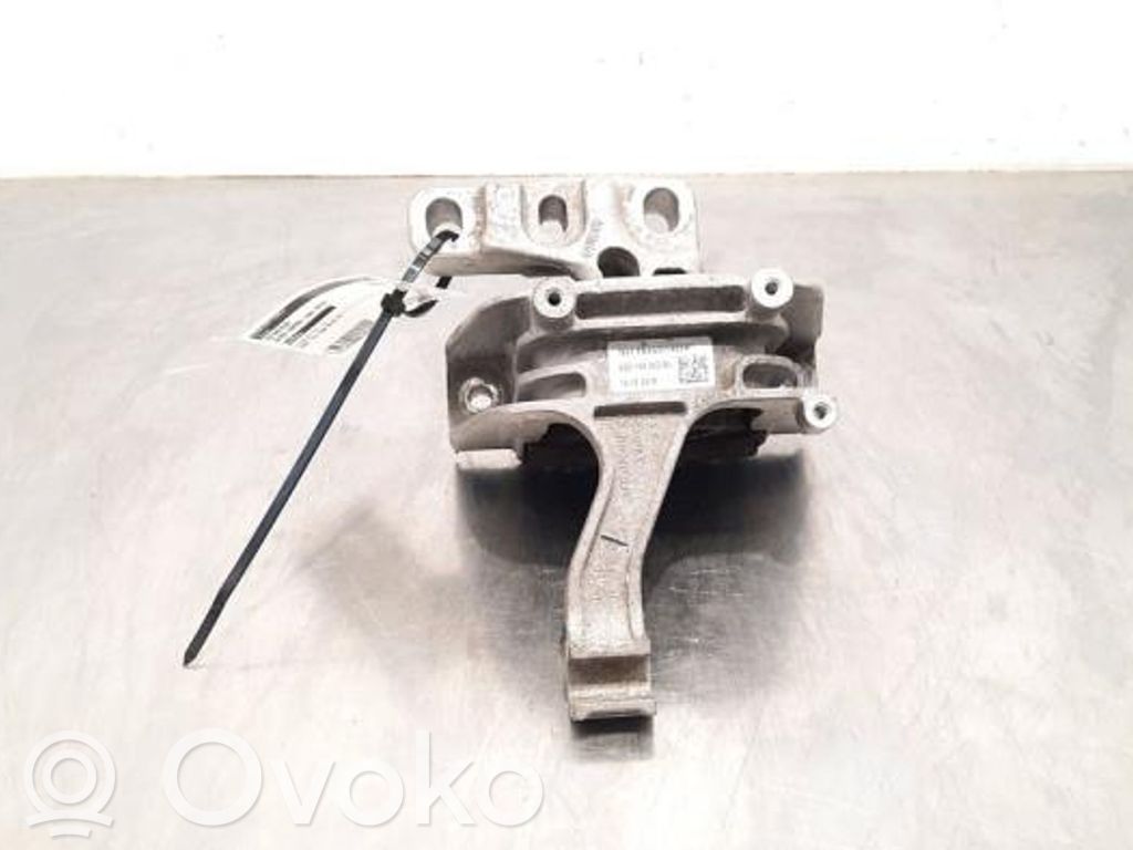 Skoda Superb B8 (3V) Engine mount bracket 