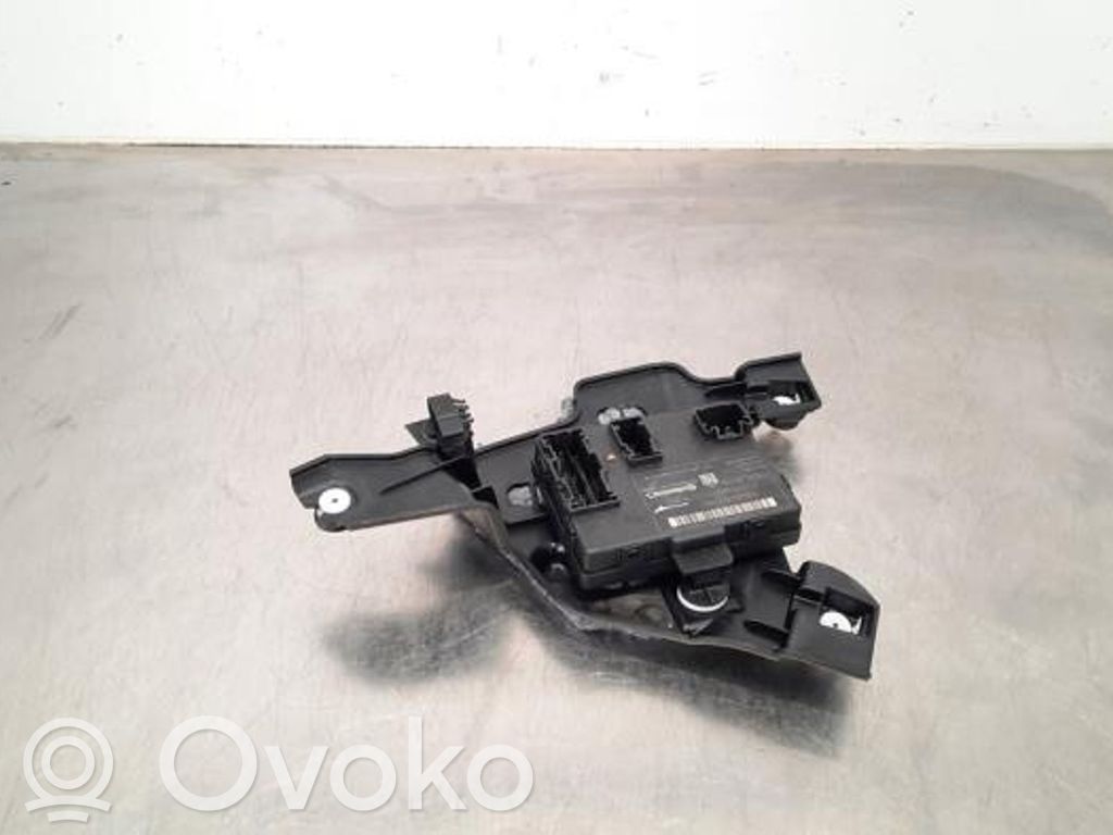 Citroen DS4 Door central lock control unit/module 