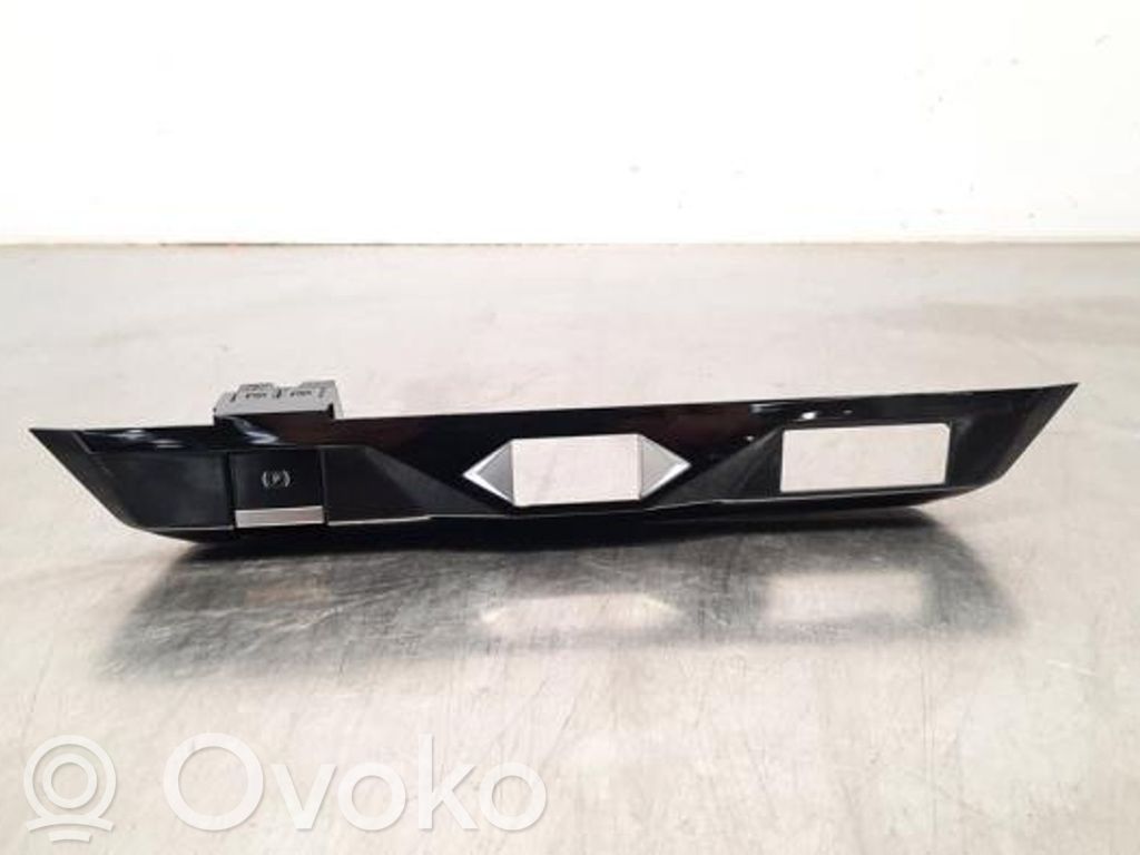 Citroen DS4 Dashboard glove box trim 