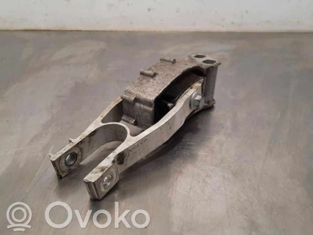 Polestar 2 Engine mount bracket 