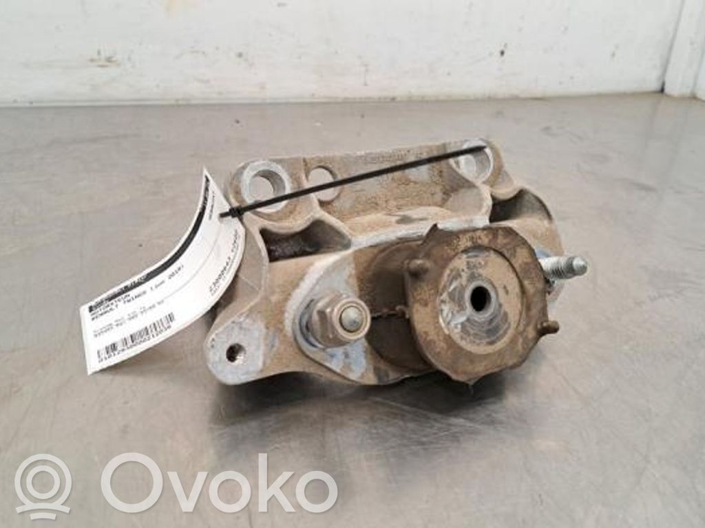 Engine mount bracket   112127847R,112127847R