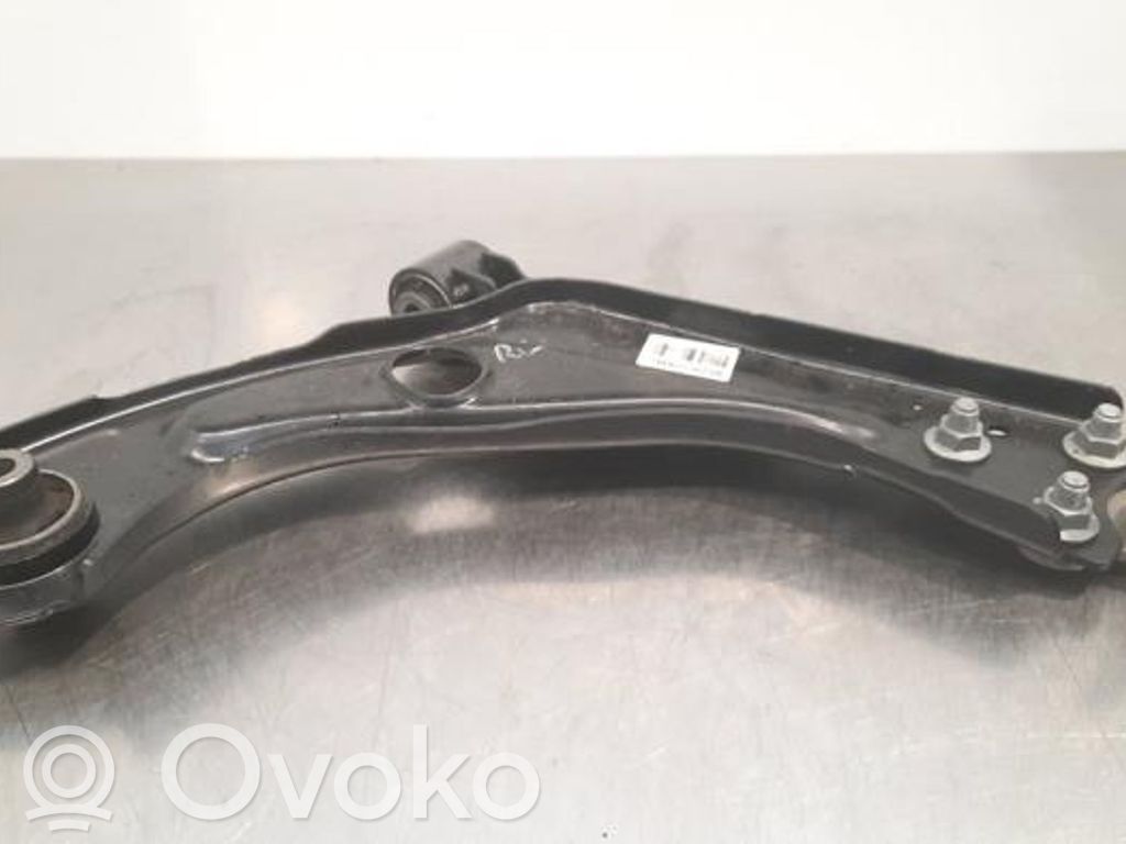 Peugeot 308 Braccio di controllo sospensione anteriore