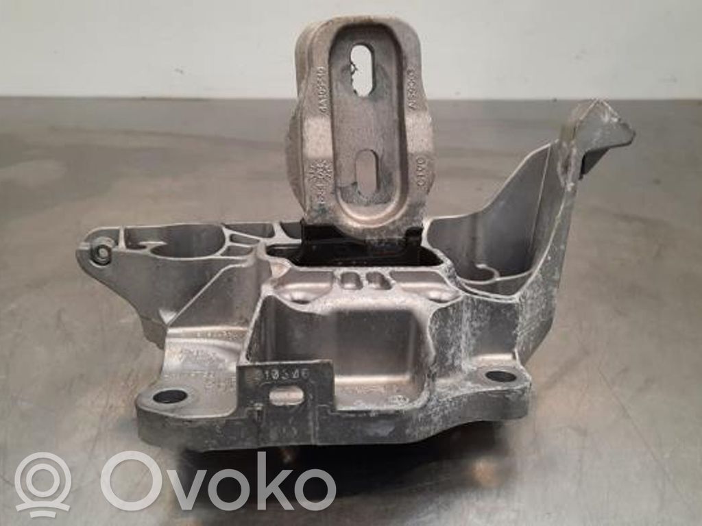 Peugeot 208 II Suport tampon motor 