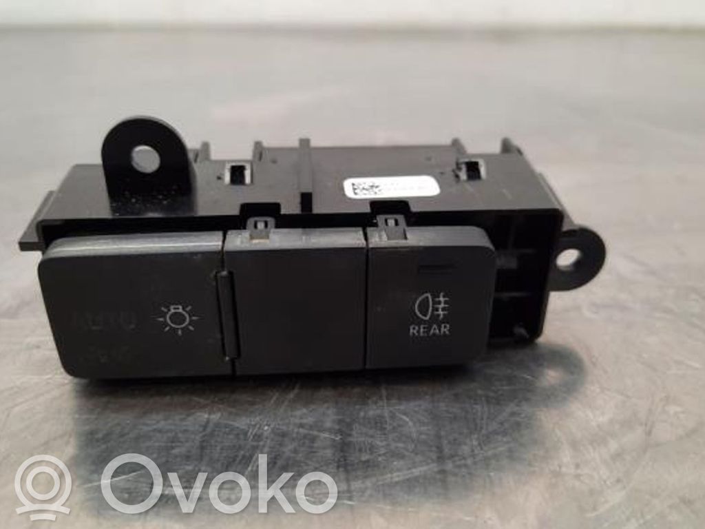 Audi A1 Fog light switch 