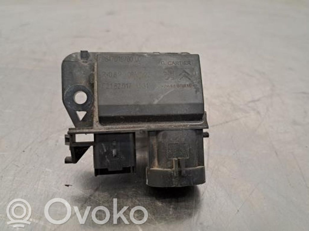 Opel Mokka B Rezystor / Opornik dmuchawy nawiewu 