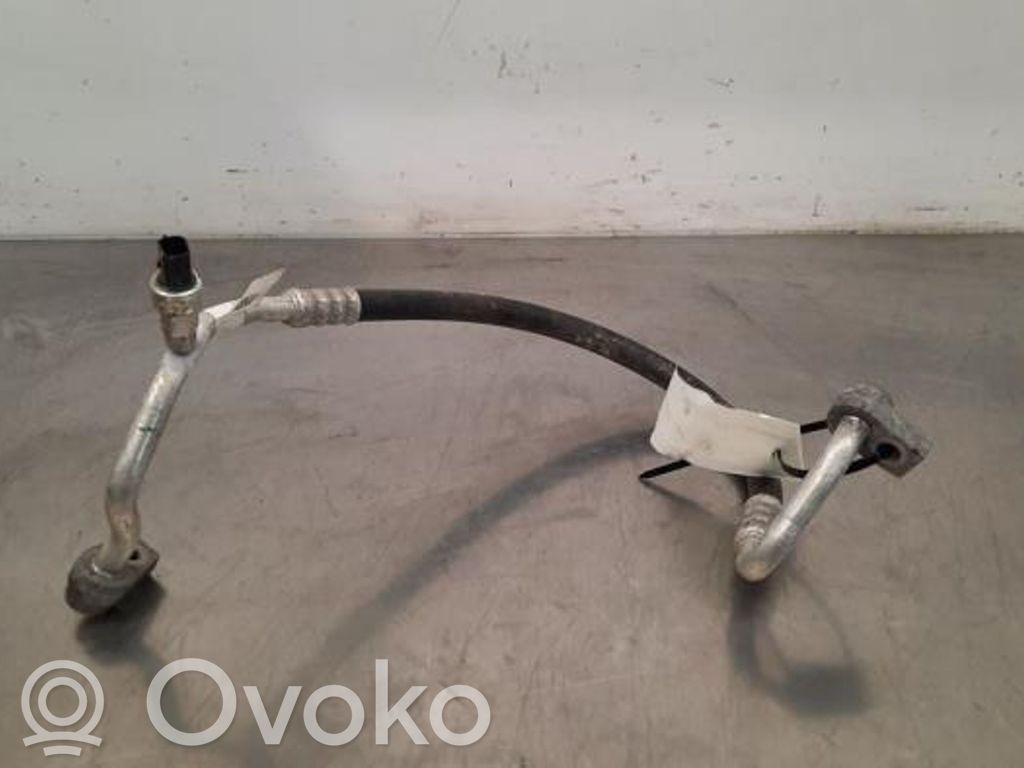 Ford Focus Tuyau de climatisation