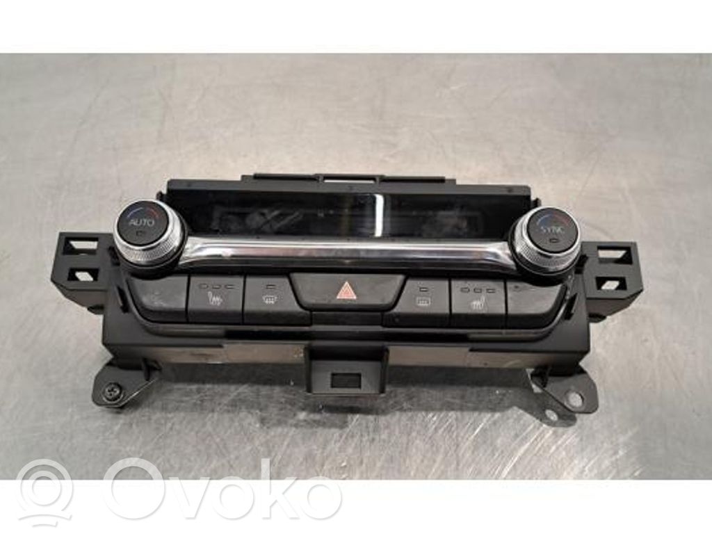 Mazda 3 Climate control unit 