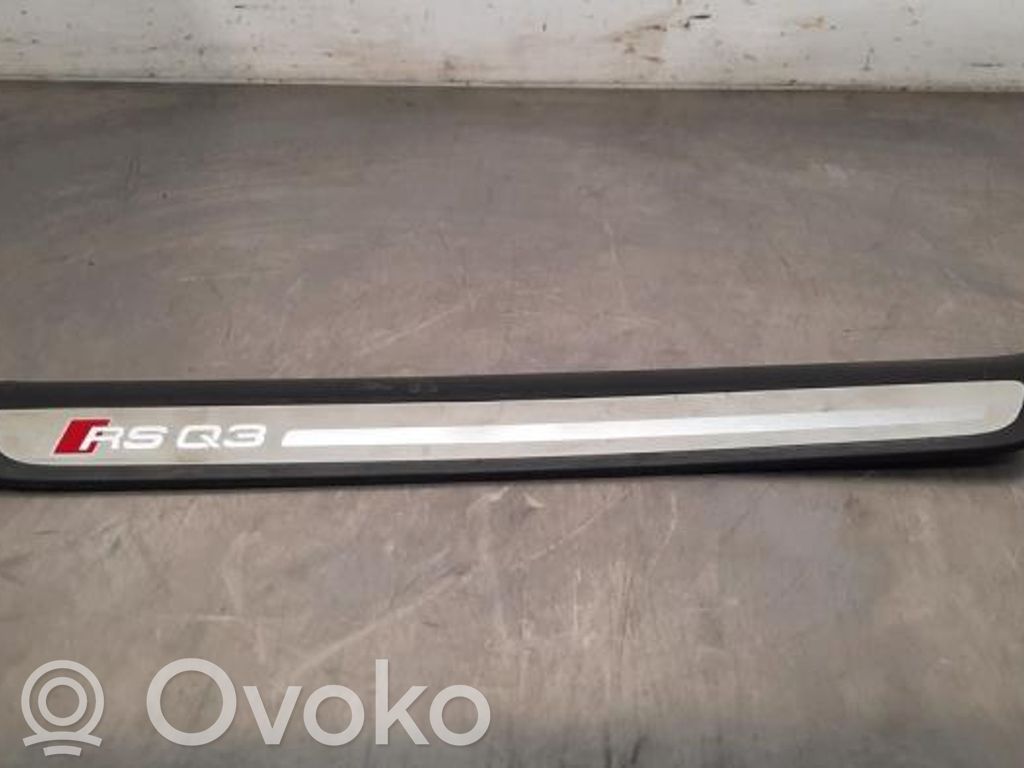 Audi RS Q3 Listwa progowa przednia 