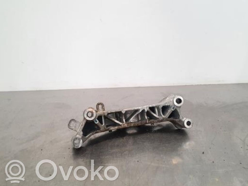 Citroen C3 Aircross Engine mount bracket