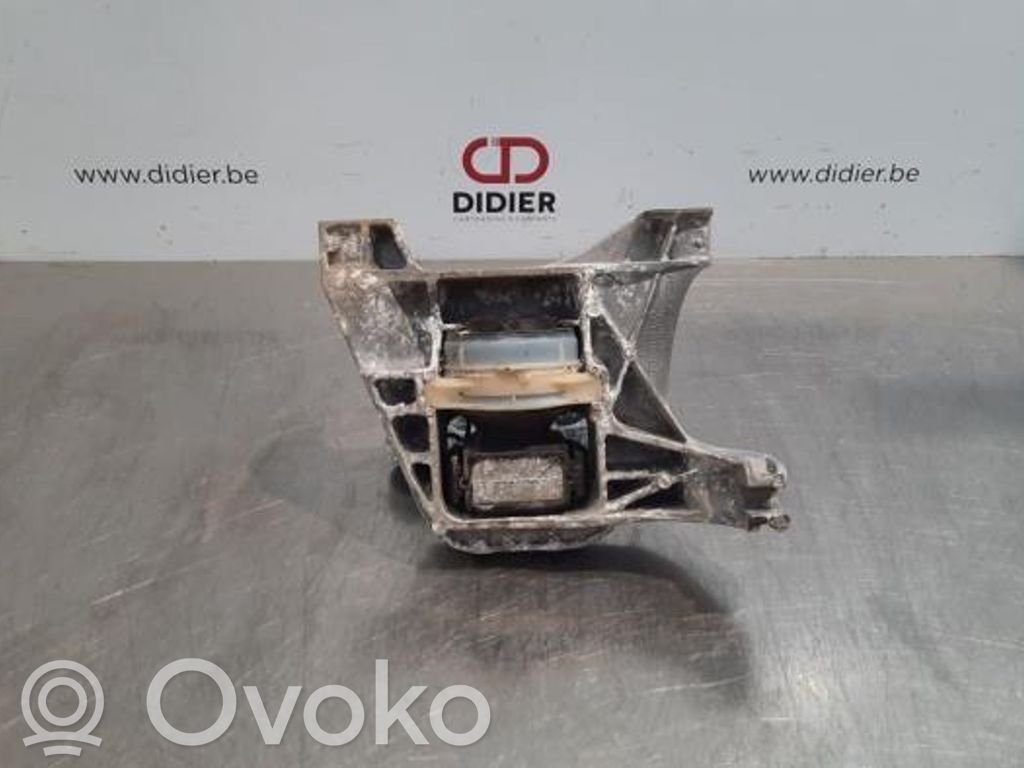 Vaihdelaatikon kannake   4A103720,4A111210,4A111210