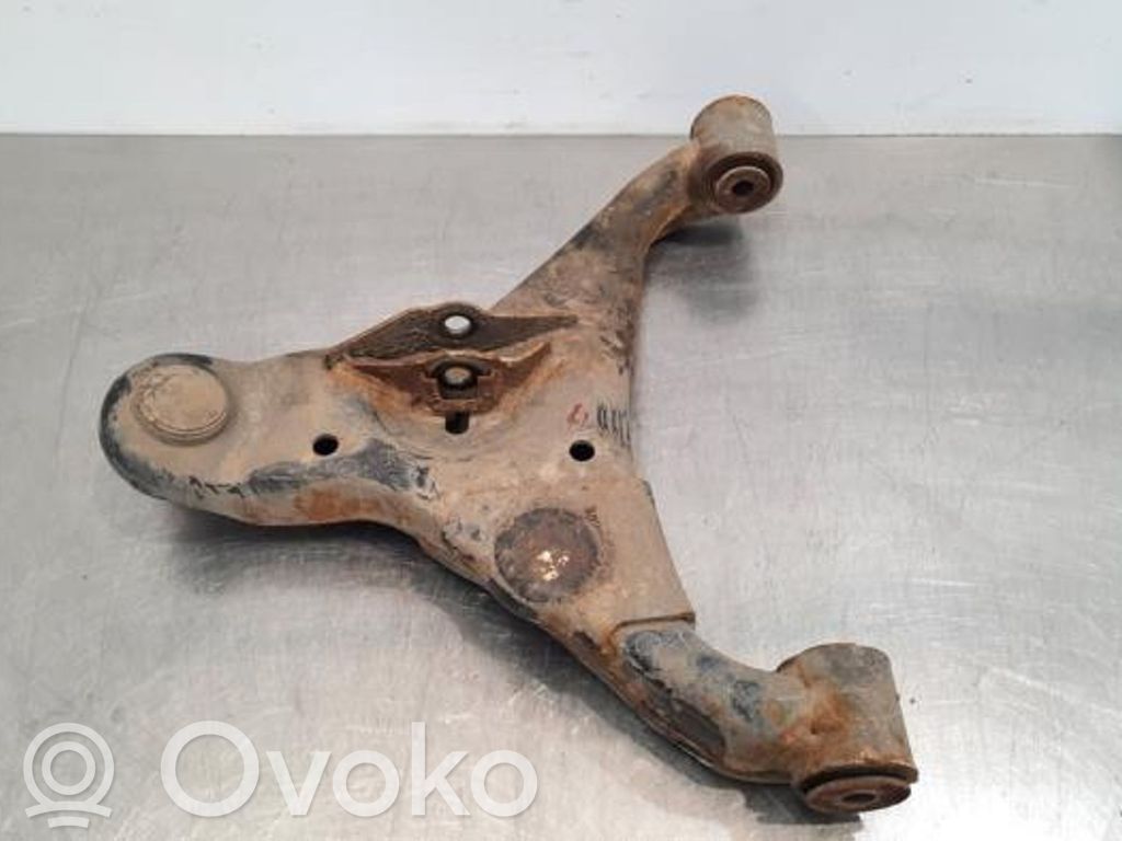 Front control arm   EB3C3079