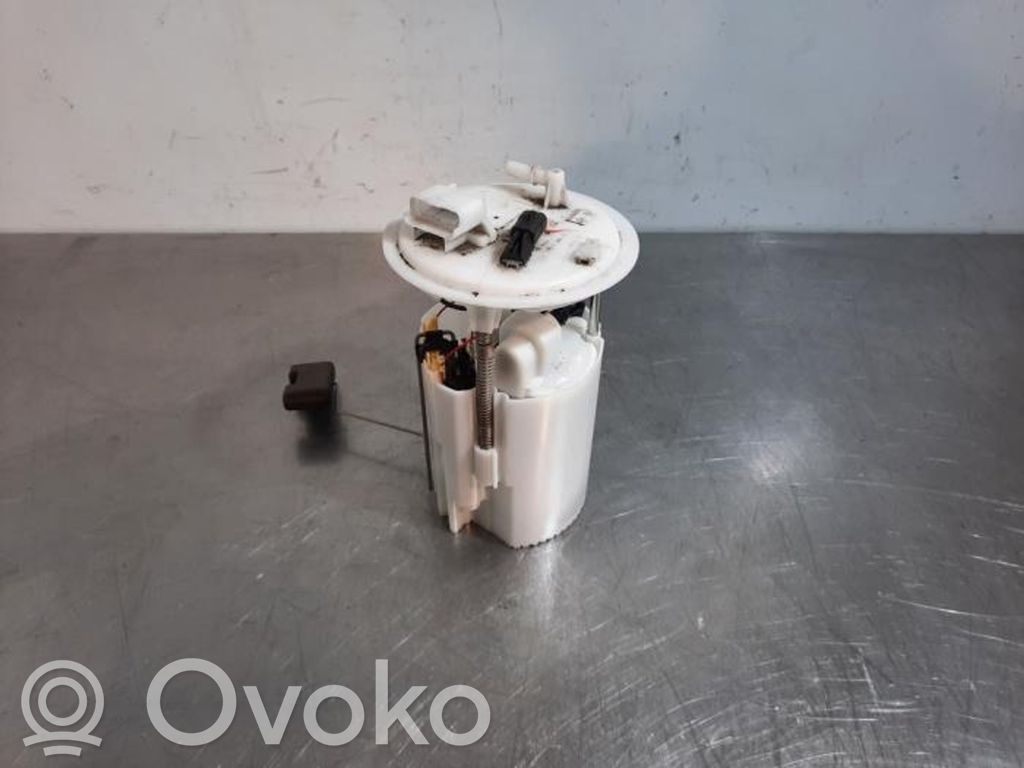 Renault Megane IV Pompa carburante immersa 