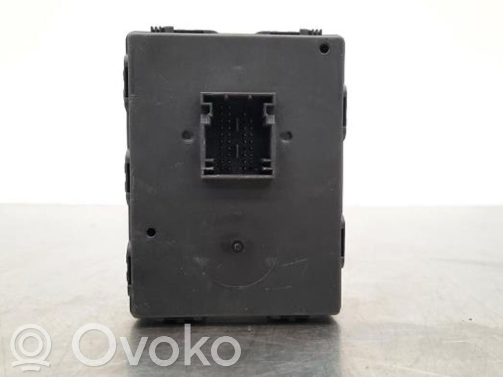Audi Q3 F3 Centralina/modulo keyless go 