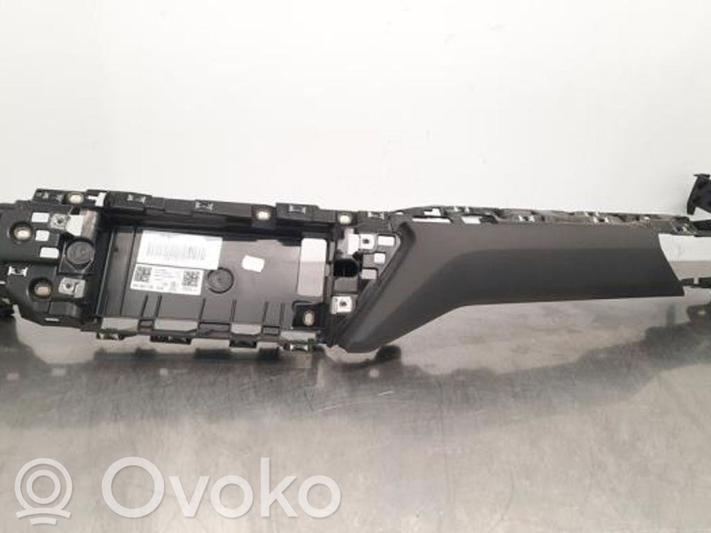 Audi e-tron Dashboard glove box trim 