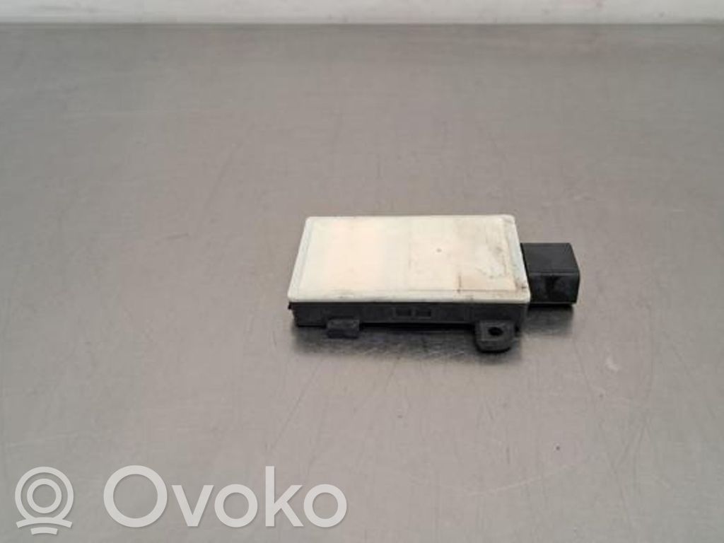 Capteur radar d'angle mort   4KE907669,4KE907669