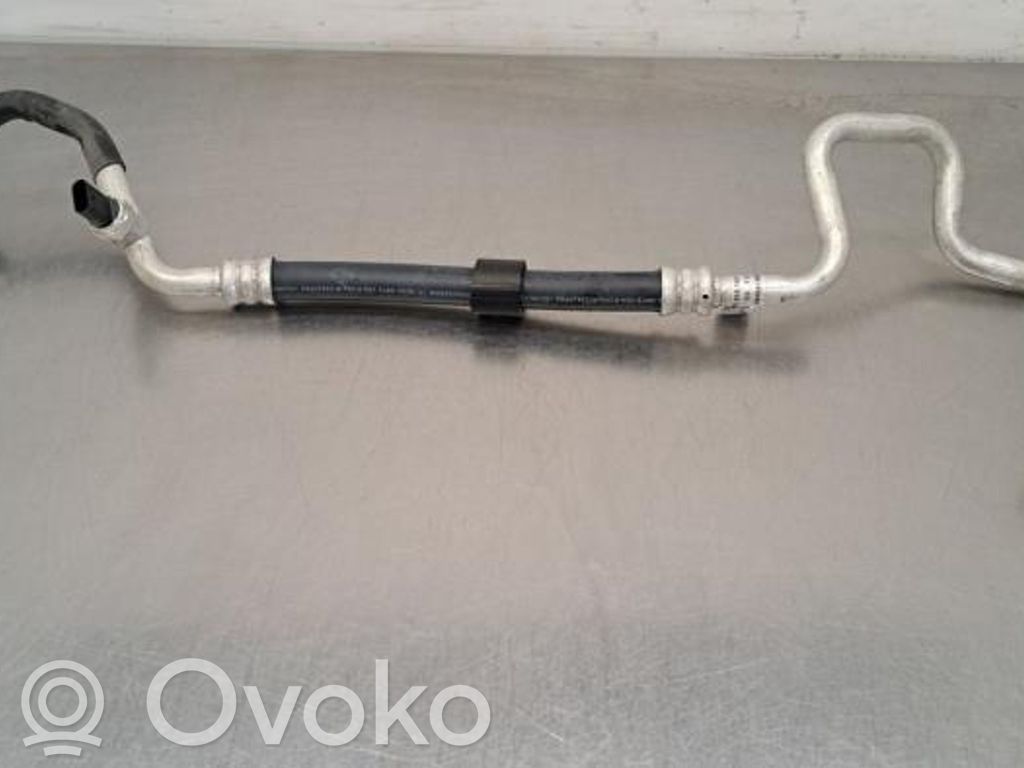Audi e-tron Ilmastointilaitteen putki (A/C) 