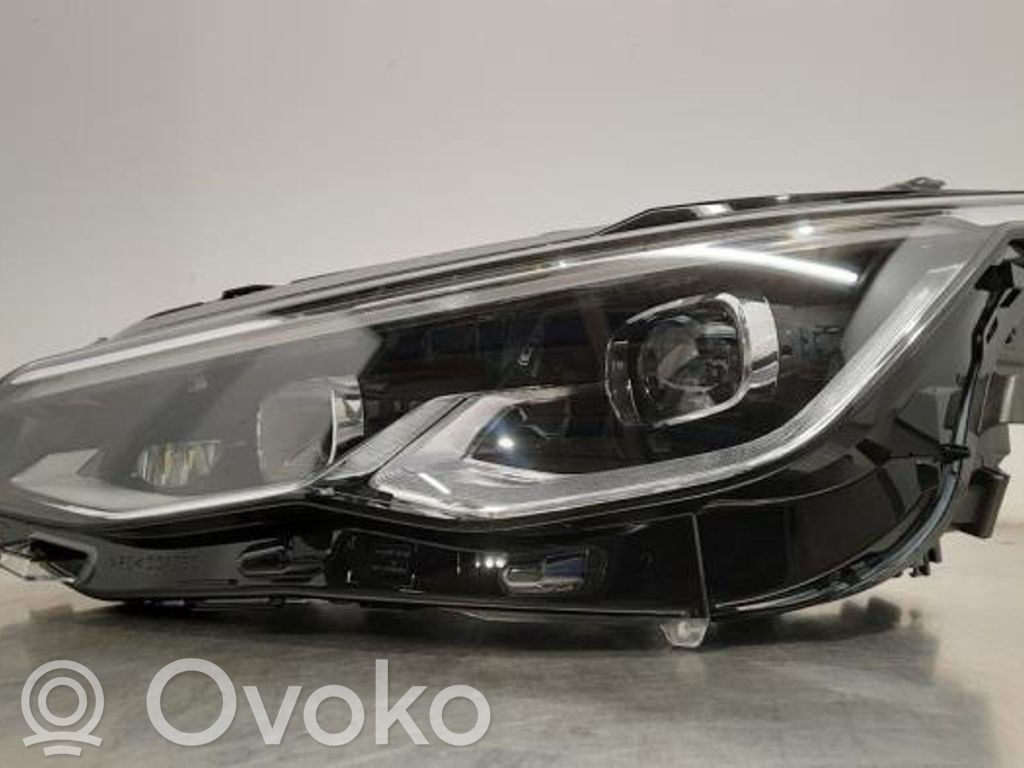 Volkswagen Golf VIII Phare frontale 
