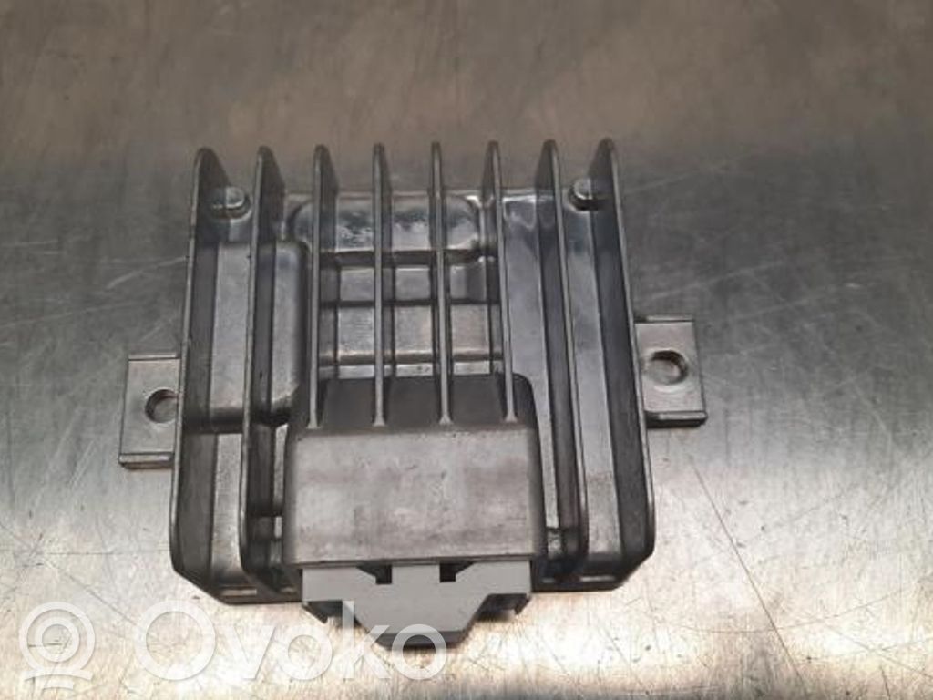 Amplificatore   A2439008400,A2439008400
