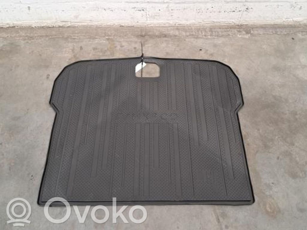 Lynk & co 01 Trunk/boot mat liner 