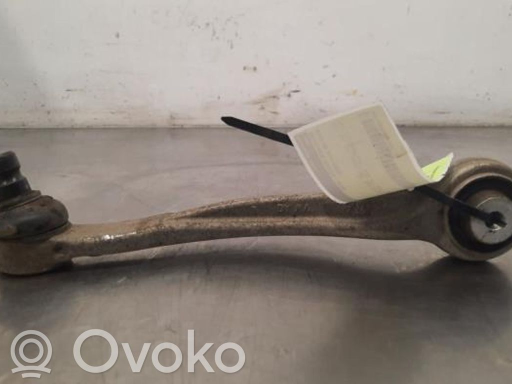 Etutukivarsi   4M0407510B,4M0407510C,4M0407510C