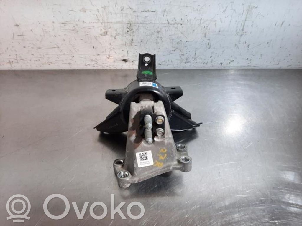 Hyundai i10 Engine mount bracket 