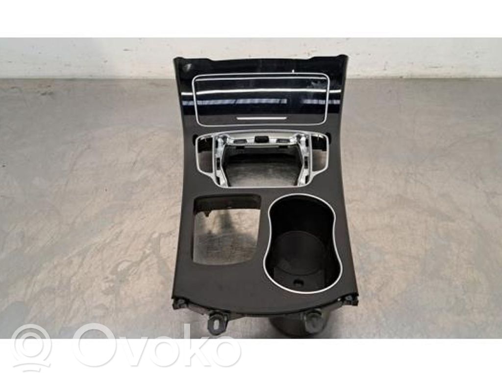 Mercedes-Benz C W205 Consola central