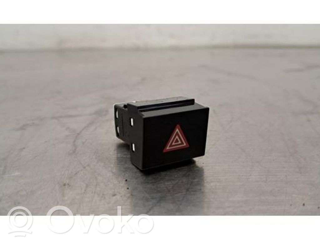 Citroen DS4 Hazard light switch 