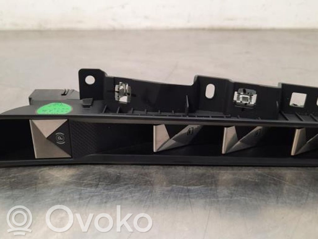 DS Automobiles 9 Electric window control switch 