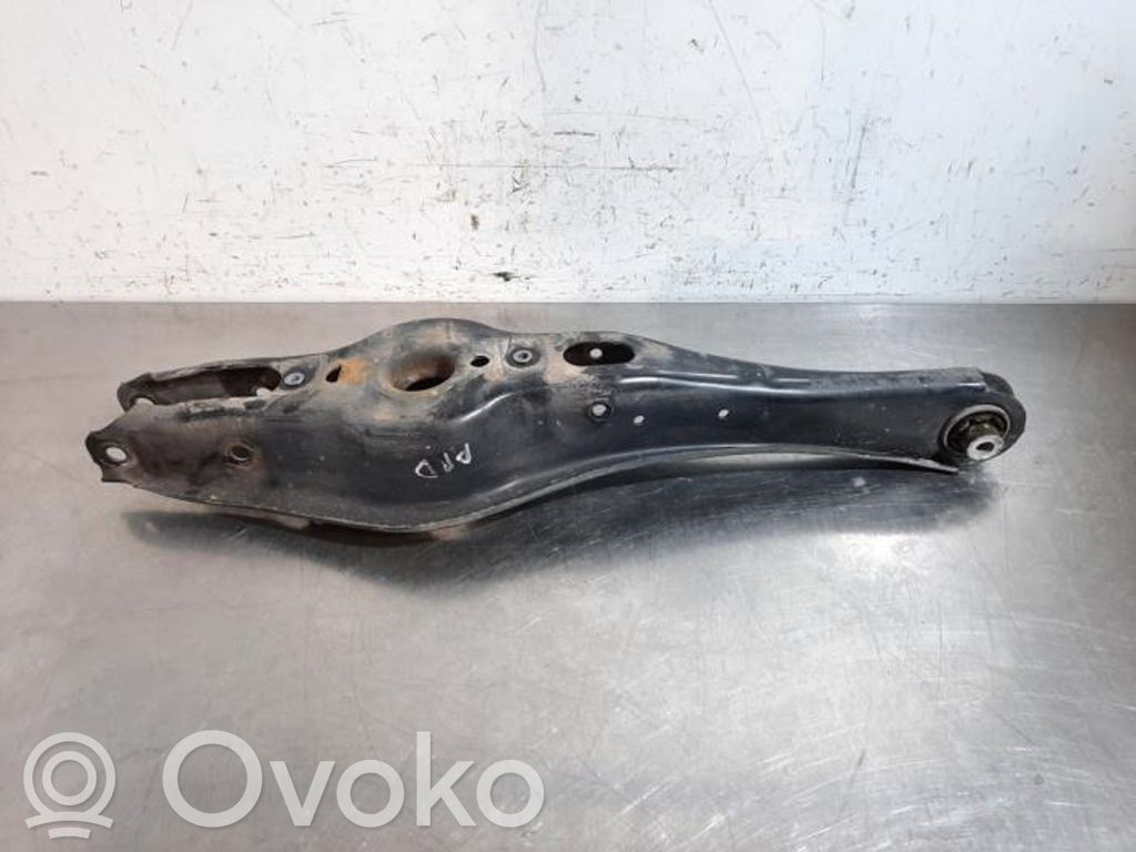 Volkswagen Touran III Brazo de suspensión trasero 
